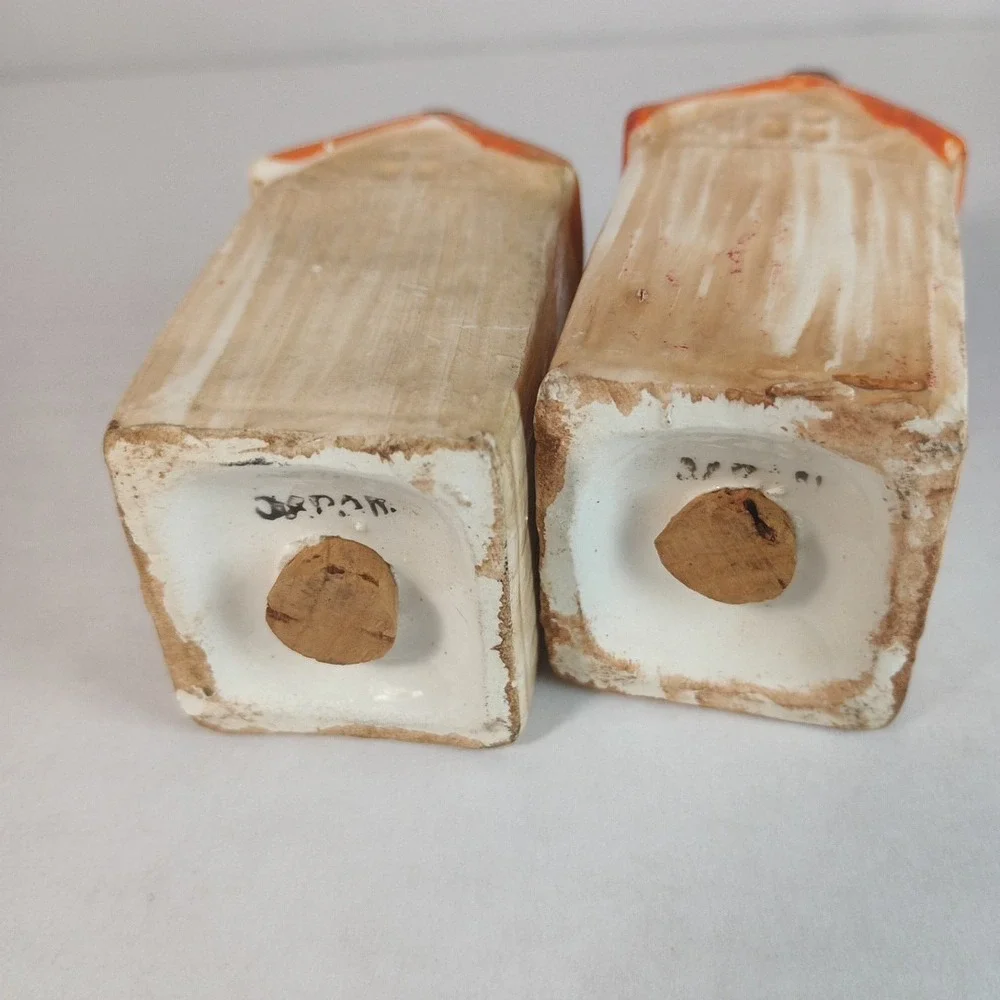 VTG Outhouse Ceramic Full Of S Full Of P 3